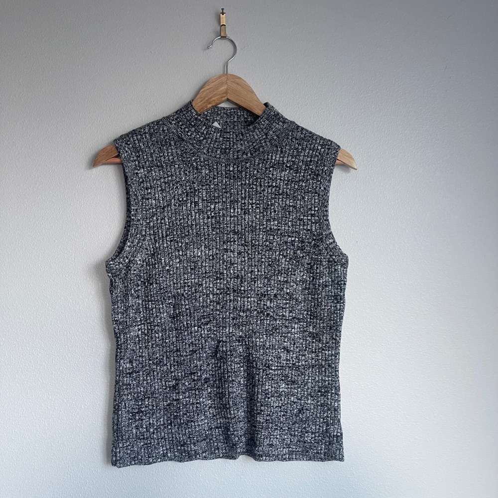 Vintage Y2K‎ Studio 1 Ribbex Knit Black and White Sleeveless Tank